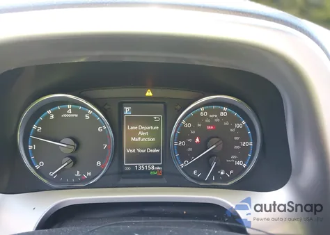 2017 Toyota Rav4 Limited z USA, uszkodzony, nr VIN JTMDFREV6HJ714617